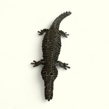 Load image into Gallery viewer, Beaded Snare Ware Crocodile